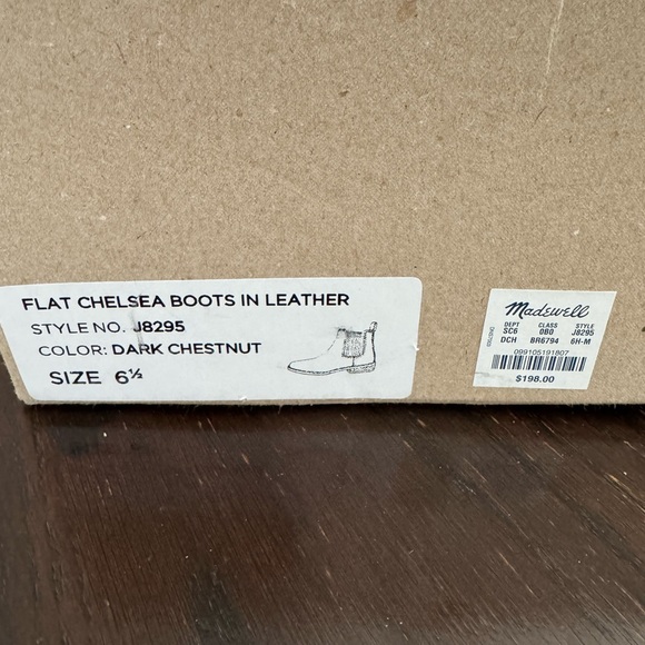 Madewell Flat Chelsea Boots - Picture 5 of 5